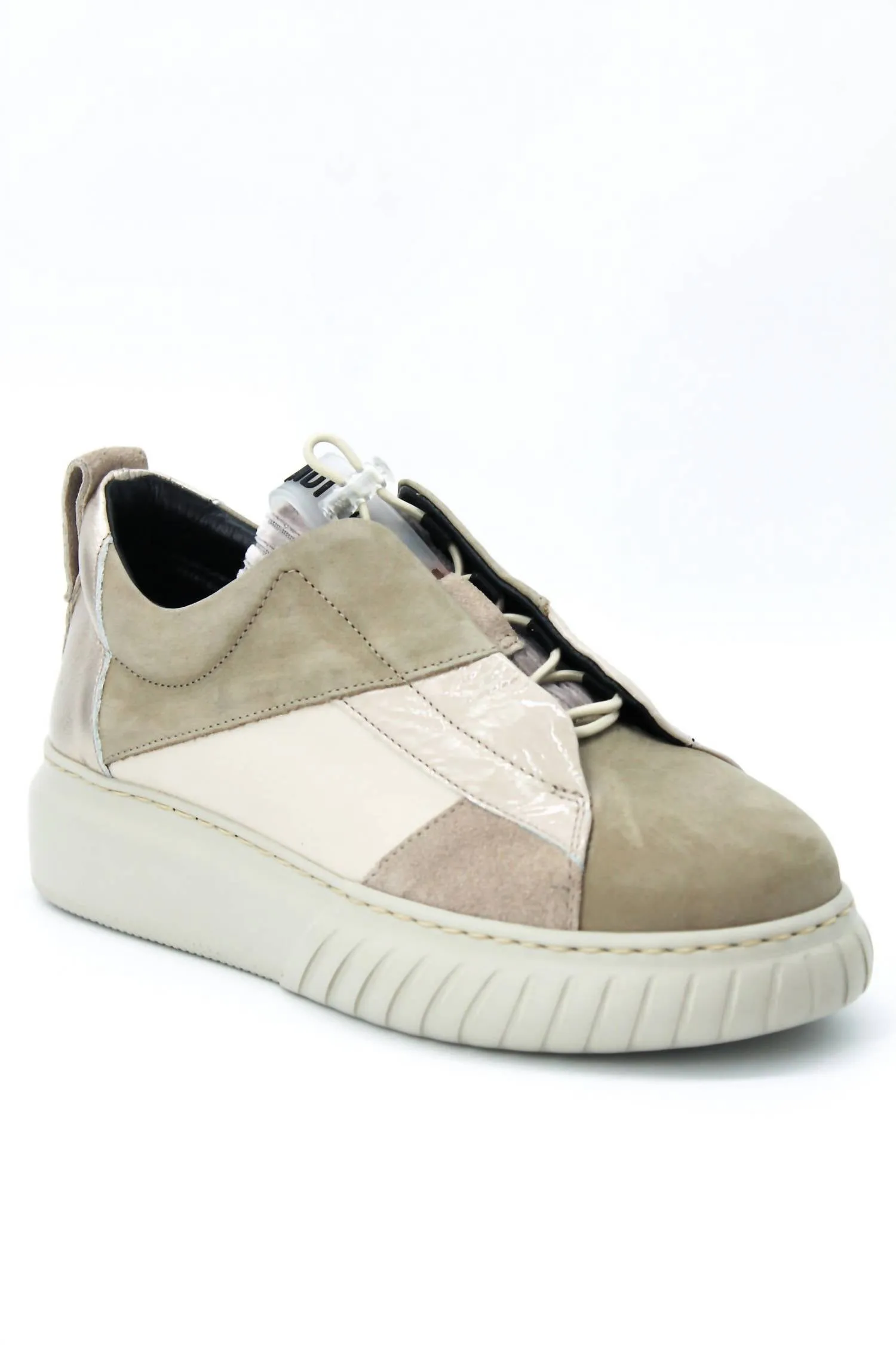 Andia Fora - Women's Lace Trainer Sneakers