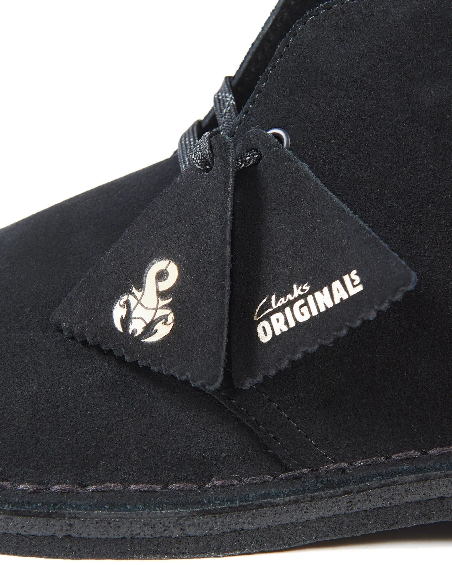CLARKS DESERT BOOTS*